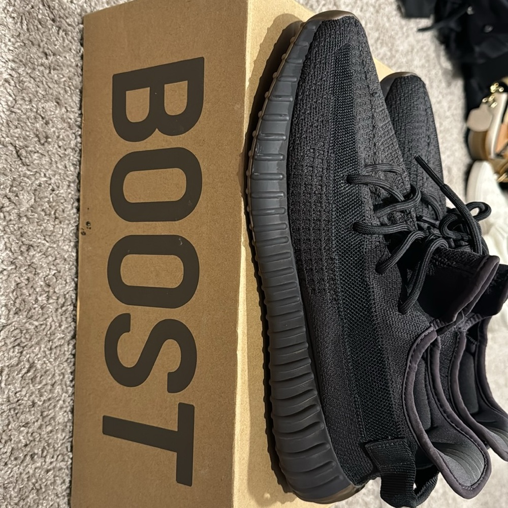 Yeezy Boost 350 V2 Cinder Colorway